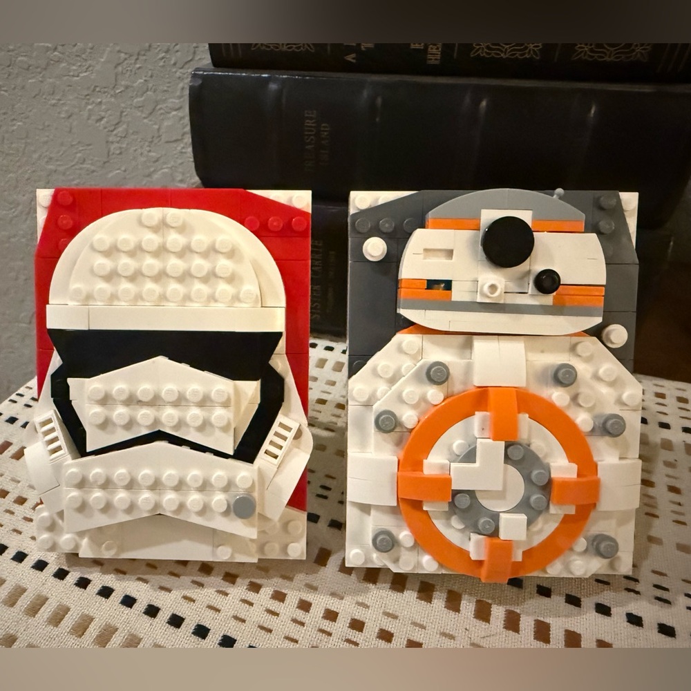 LEGO Brick Sketches Bundle: First Order Stormtrooper (40391) & BB-8 (40431) EUC